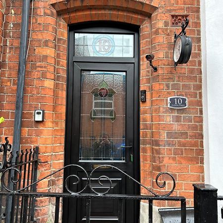 Charming City Home, Beside The Serene Ormeau Park Belfast Exterior photo