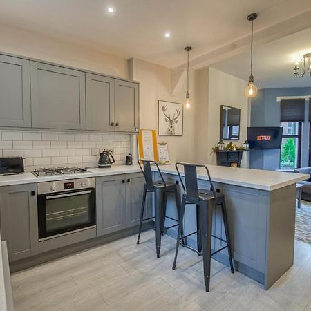 Charming City Home, Beside The Serene Ormeau Park Belfast Exterior photo