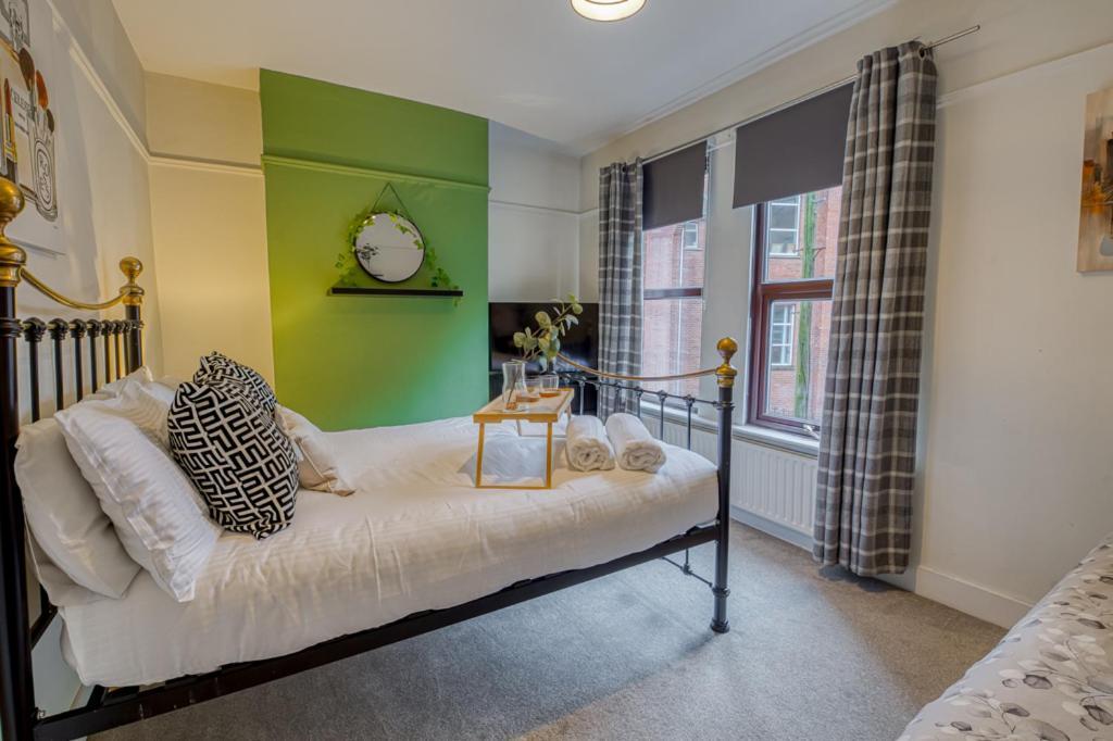 Charming City Home, Beside The Serene Ormeau Park Belfast Exterior photo