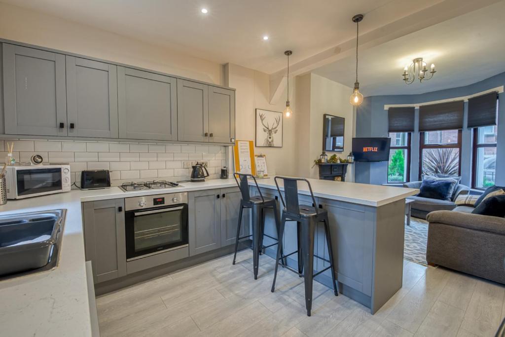 Charming City Home, Beside The Serene Ormeau Park Belfast Exterior photo